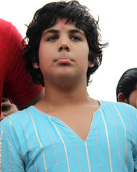 Akshay Kumar's son Aarav at Ganpati Visarjan