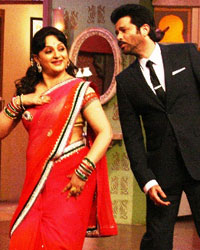 Anil Kapoor with Upasna Singh on the sets of Comedy Nights with Kapil to promote his TV series '24'