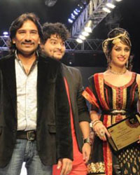 Vinay Nadkarni (From Left)Deepika Samson walked the ramp for Fashion Store Globus