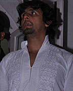 Sonu Nigam at Shobha Nigam's prayer meet