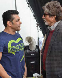 Amitabh Bachchan meets Salman Khan at mehboob studio