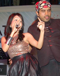 Sonu Kakkar and DJ Akbar Sami