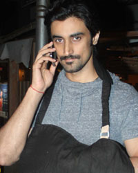 Kunal kapoor snapped with Naina Bacchan