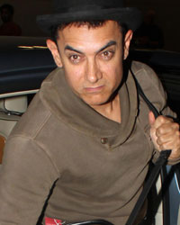 Aamir Khan leaves for US