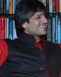 Vivek Oberoi celebrates Diwali