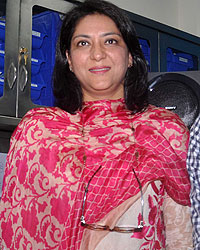 Priya Dutt at Inauguration of Cosmetic Surgery Institute in Mumbai