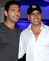 Yuvraj Singh and Akshay Kumar at special sreening of Punjabi movie 'Bha Ji In Problem'