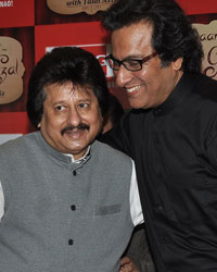 Pankaj Udhas, with Talat Aziz at the launch of a Radio Show Carvaan-e-Ghazal