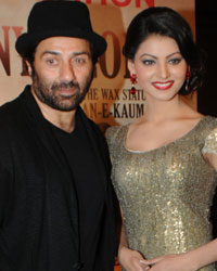 Sunny Deol and Urvashi Rautela at the unveiling of wax statue of Shahid Bhagat Singh on his 106th birth anniversary