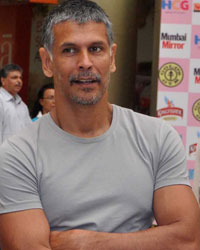 Milind Soman at Treadathon Mumbai 2013