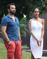 Atul Kasbekar with Lisa Haydon in Kingfisher Supermodels finale on NDTV Good Times