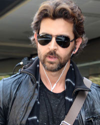 Hrithik Roshan snapped at the airport