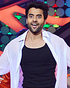 Jackie Bhagnani promotes 'Rangrezz' on the sets of 'Nach Balliy'