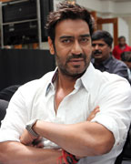 Ajay Devgn at earth hour 2013 mumbai