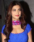 Shruti Hassan and Girish Taurani Snapped Shooting for film Ramaiya Vastavaiya