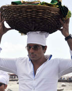 Sonu Sood visited haji ali dargah