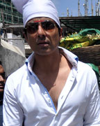 Sonu Sood visited haji ali dargah