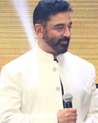 Kamal Hassan and Shahrukh Khan during Vijay Awards in Chennai