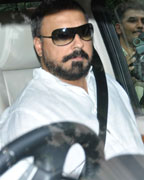 Sanjay Dutt surrenders