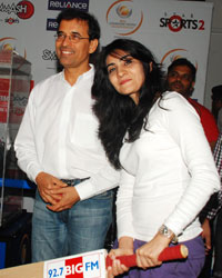 92.7 BIG FM unveils the ICC Champions Trophy 2013 with Actor Suneil Shetty and Harsha Bhogle