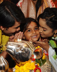 Cast of TV Serial Shastri Sisters at Andhericha Raja Pandal