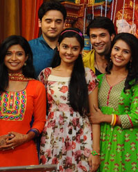 Cast of TV Serial Shastri Sisters at Andhericha Raja Pandal