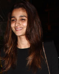 Alia Bhatt spotted at a restaurant