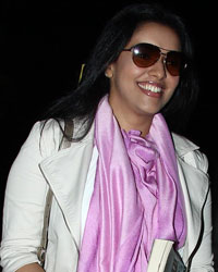 Asin snapped at airport