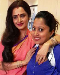 Rekha with choreographer Shabina Khan