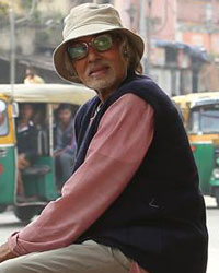 Amitabh Bachchan on the sets of film Piku in Kolkata