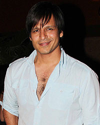 Vivek Oberoi snapped at Juhu