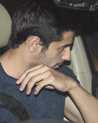 Sidharth Malhotra snapped at Karan Johar's house