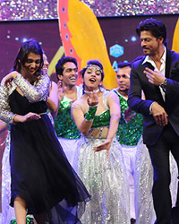 Shah Rukh Khan receives international icon of Indian cinema award