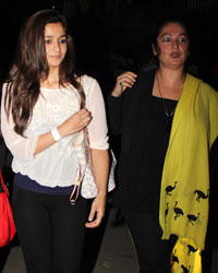 Pooja and Alia Bhatt snapped at Bandra