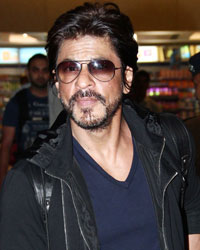 Shah Rukh Khan snapped at international airport, Andheri