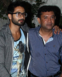 Shahid Kapoor and Ken Ghosh at Olive, Bandra