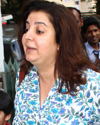 Farah Khan with her kids Czar, Diva and Anya at Bandra