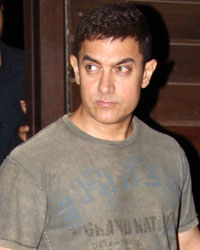 Aamir khan snapped at Imran Khan's bunglow in Bandra