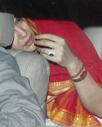 Preity Zinta Snapped praying at Mukteshwar Temple in juhu