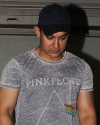 Aamir Khan snapped at Pathology Hospital in Bandra