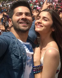 Varun Dhawan and Alia Bhatt promote Humpty Sharma Ki Dulhaniya in Bangalore