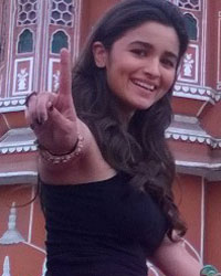 Varun Dhawan and Alia Bhatt promote Humpty Sharma Ki Dulhania in Jaipur