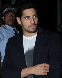 Sidharth Malhotra spotted outside a restaurant in Bandra