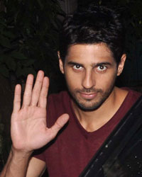 Siddharth Malhotra  snapped and Bandra