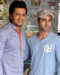 Ritesh Deshmukh and Pulkit Samrat