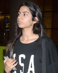 Khushi Kapoor snapped at airport