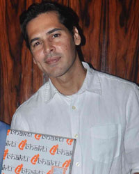 Dino Morea interacts with media of his new venture, iBhakti, an Online Darshan, Subscription of Aartis, Special Poojas, Book your Prasad