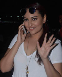 Sonakshi Sinha snapped at airport