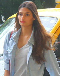 Athiya Shetty at Domestic Airport