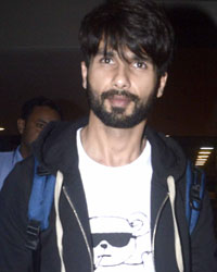 Shahid Kapoor and Mira Rajput Snapped at International Airport Mumbai